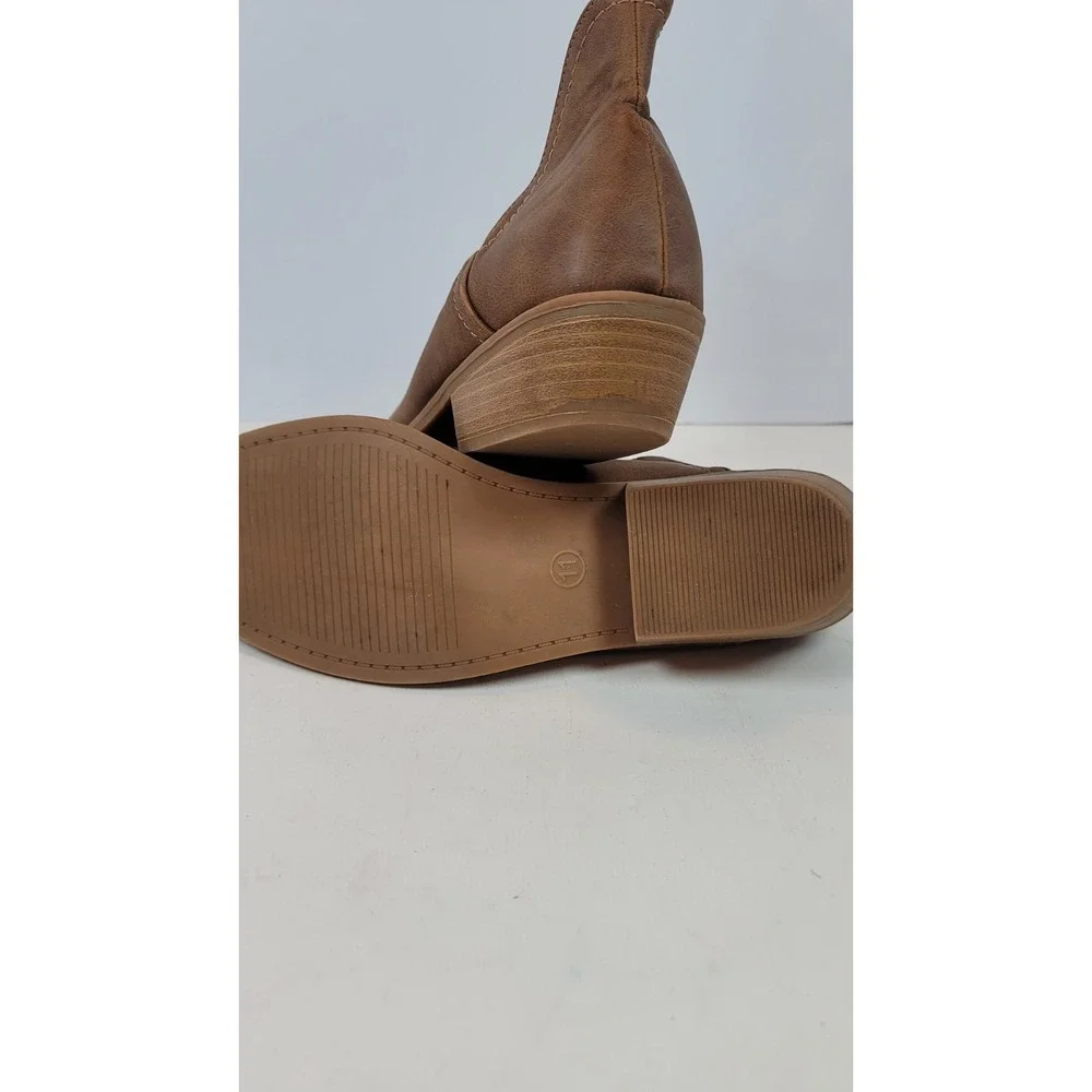 Universal Thread Ankle Boots Womens 10 Faux Leather Slip On Low Heel Casual